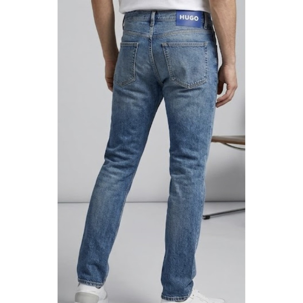 Hugo Boss Ash Slim Fit 50541582 Medium Wash Blue Denim Jeans, Men's 30x34 NWT